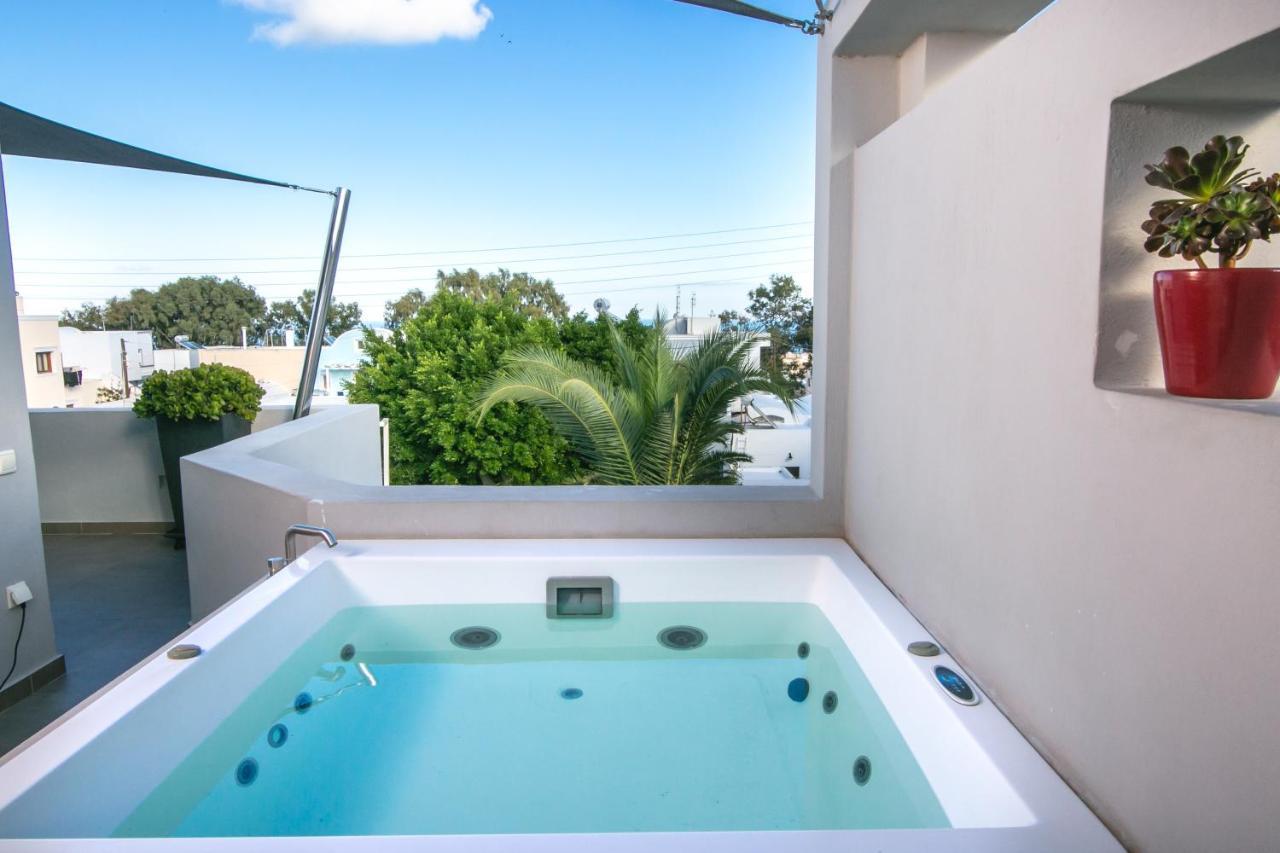 סנטוריני Marquise Suites - Adults Only מראה חיצוני תמונה