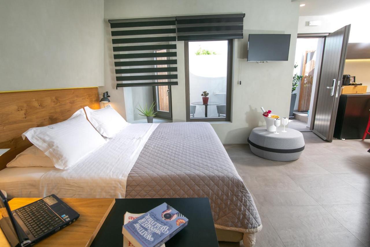 סנטוריני Marquise Suites - Adults Only מראה חיצוני תמונה
