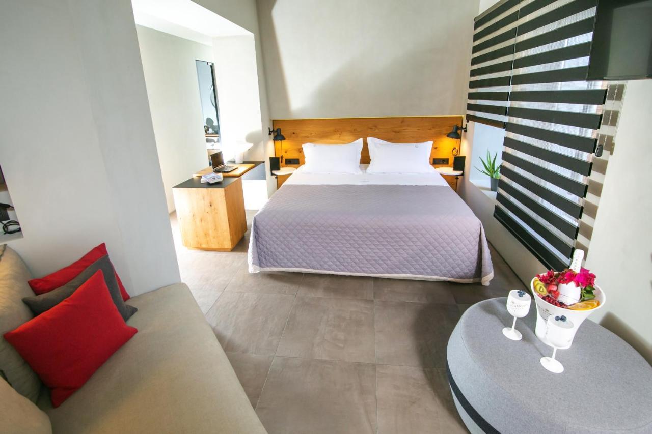 סנטוריני Marquise Suites - Adults Only מראה חיצוני תמונה